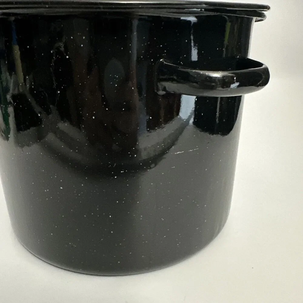 Vintage Black Speckled Enamelware Stock Pot w Lid & Bail Handle Campfire Cowboy